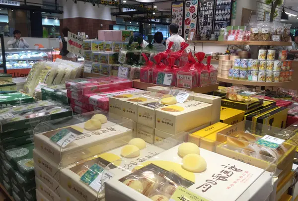 宇都宮、那須、日光、益子 など県内各地の銘品が勢ぞろい！