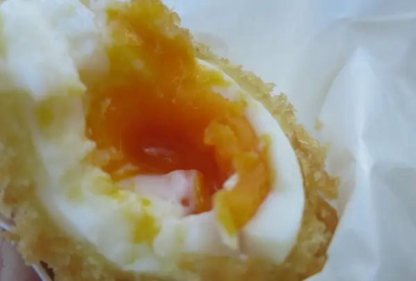 軽食スタンド「桃太郎」