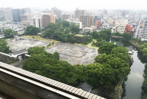 府内城址を見下ろせます。
