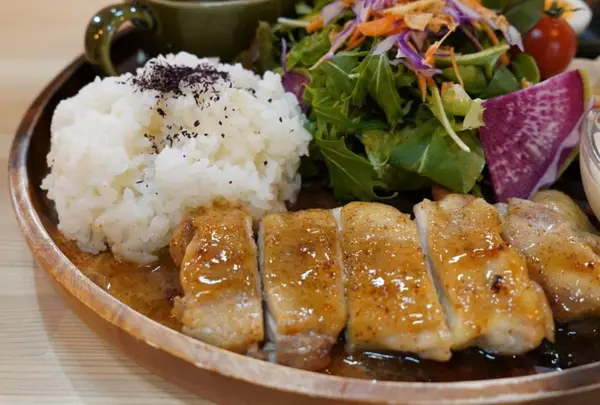 このお肉が、とっても柔らかくってジューシー