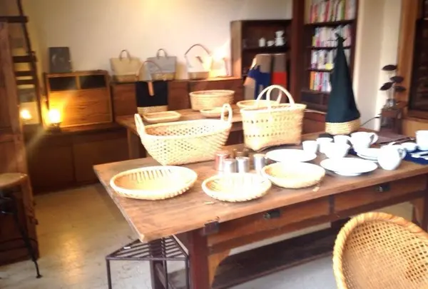 隣では展示会も！