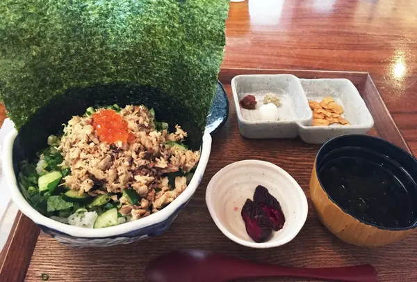 ホロホロ丼