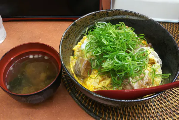 すじ玉丼