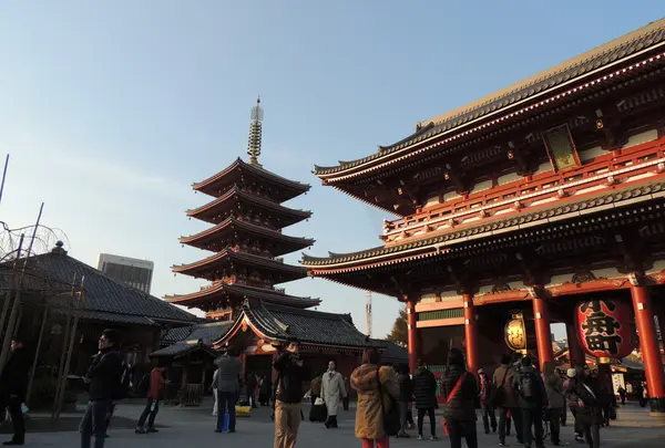 宝蔵門