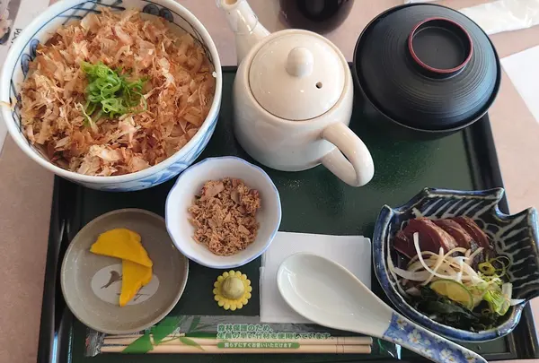 鰹のお茶漬け
