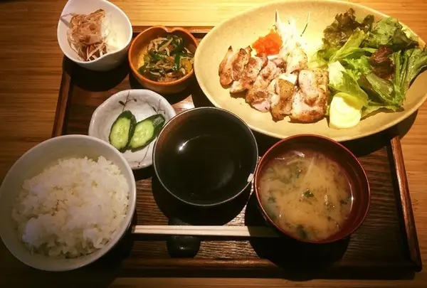 ランチ定食豊富でめちゃ安い！