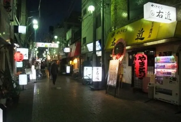 旅の醍醐味はなんと言っても地元の方が集う店での飲食！