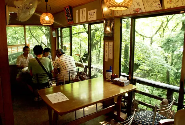 お店の中はこんな感じ^^