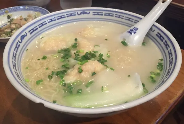 ワンタンメン