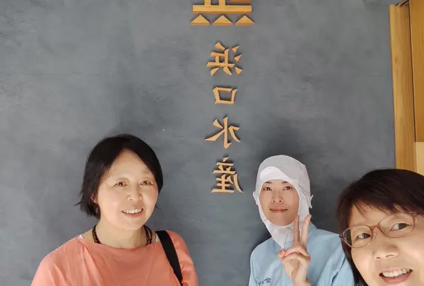 案内してもらった担当の方と