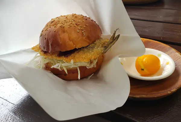 あゆフライバーガー