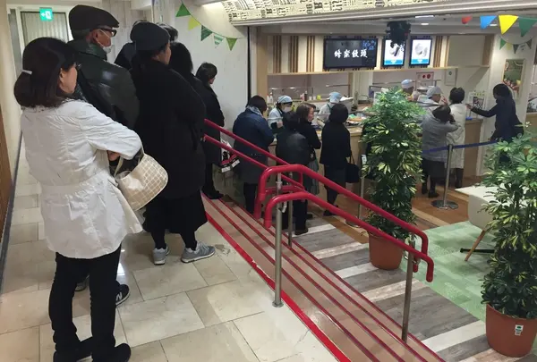 お店は鶴屋百貨店にもあり