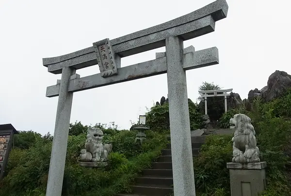 諸天善神嶽（中院）