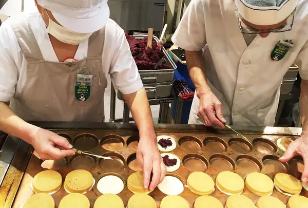 お店でひとつひとつ手作り