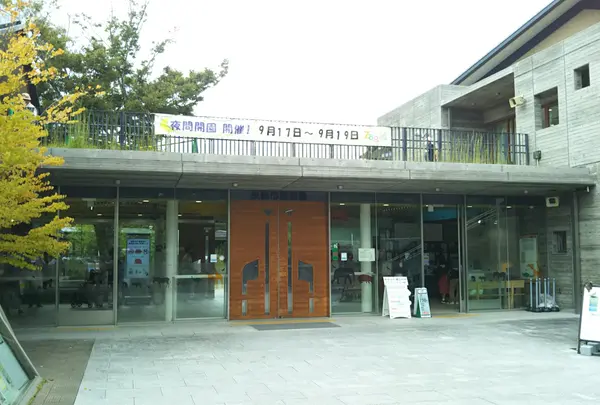 図書館カフェ