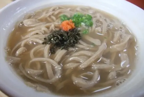 老舗中の老舗「かねやそば」