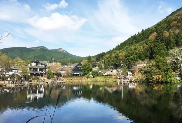 金鱗湖