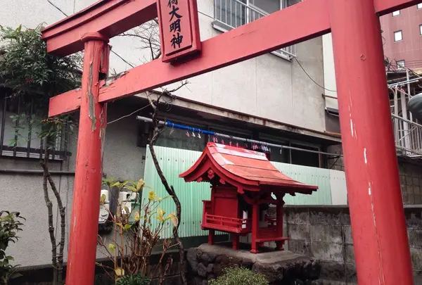日本一小さいかもしれないお稲荷さん？！