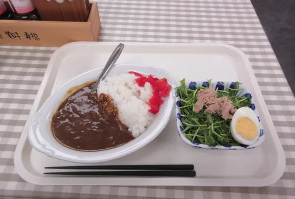 食堂のカレー