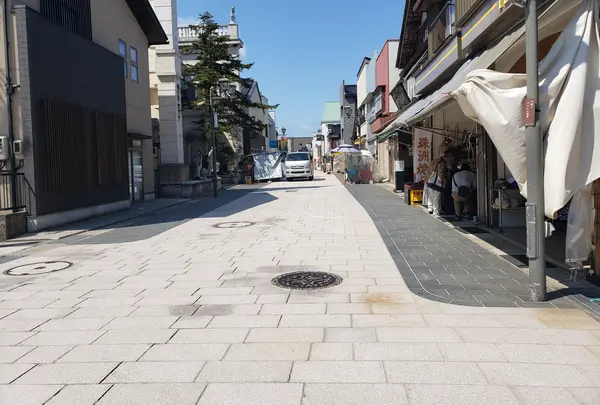 時間的に朝市は見れず