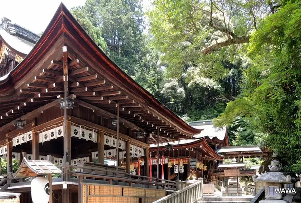 日牟禮八幡宮（ひむれはちまんぐう）