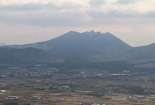 根子岳
