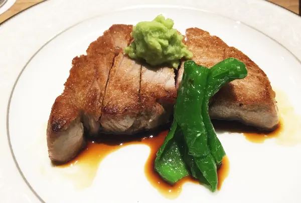 鮪ステーキ
