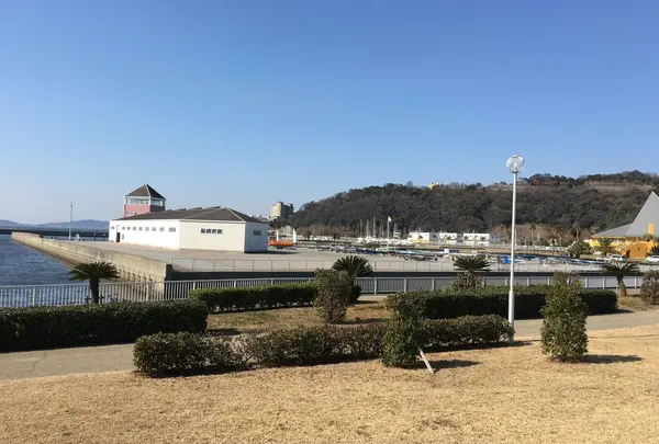 駐車場 3
