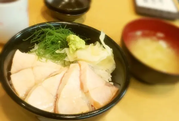 サーモンバター丼