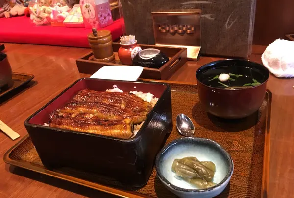お昼は鰻！