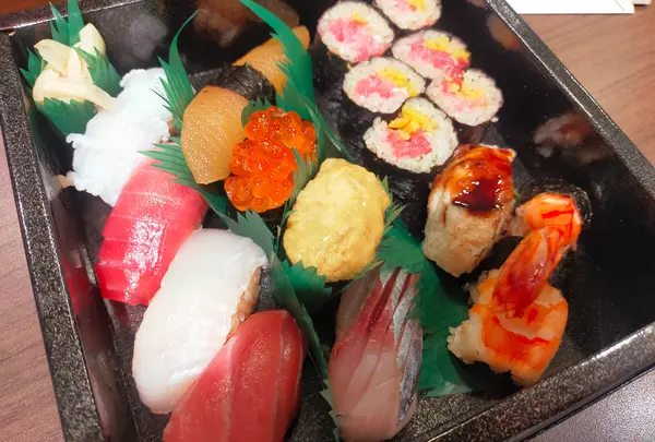 意気な寿し処 阿部 青山店の写真・動画_image_643503