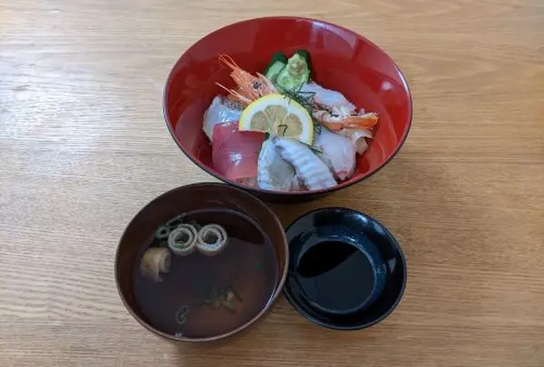 海鮮丼