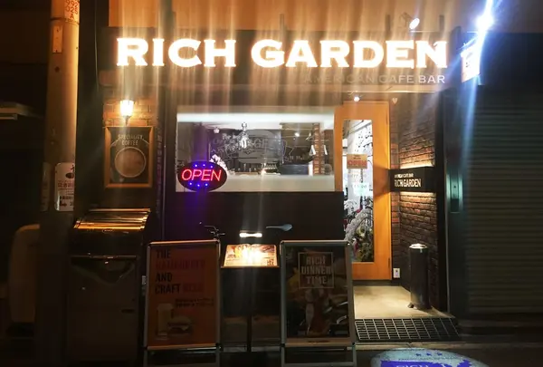 ディナーもやってます。