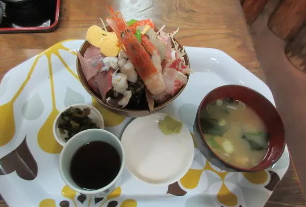 海鮮丼定食
