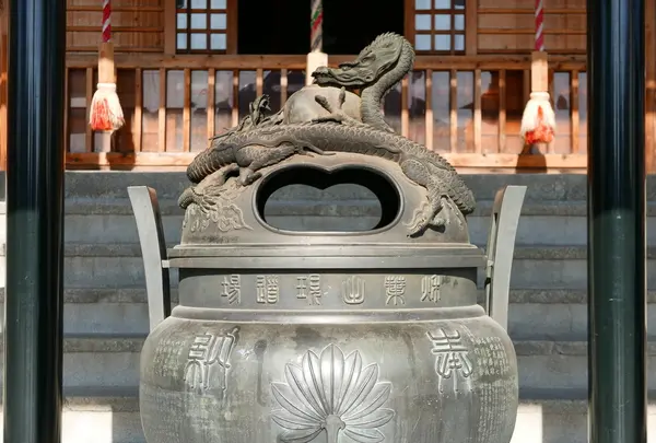 龍の香炉