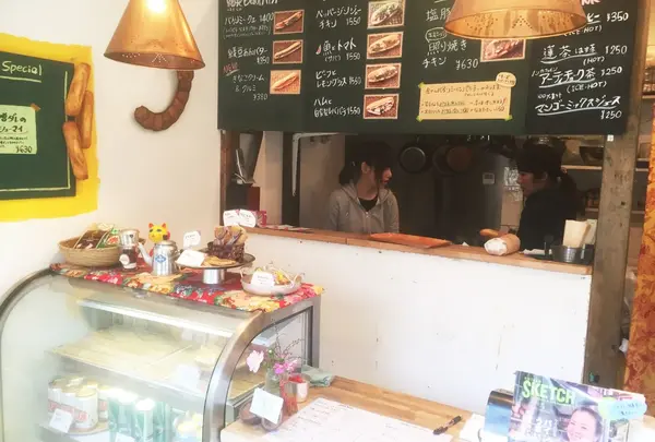 カフェ風のお洒落な店内