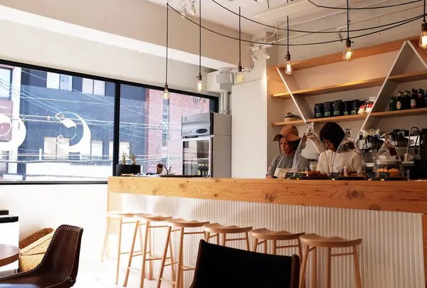 オシャレな店内＆スタッフさん