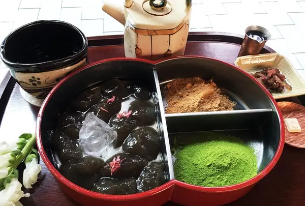 わらびもち（コーヒー付き）