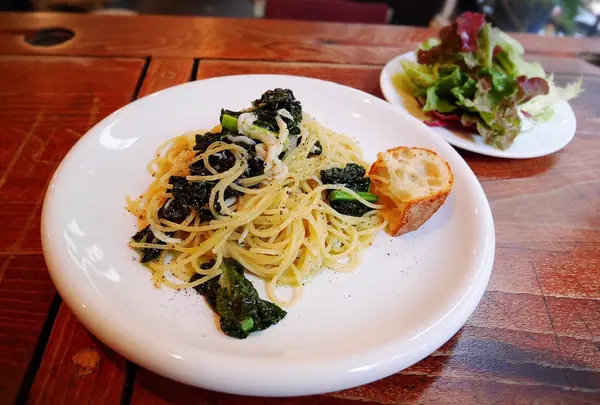 黒キャベツのパスタ パート２