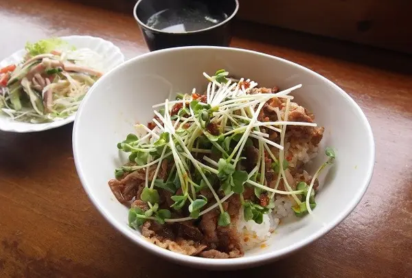 丼カフェ