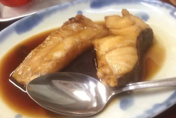 タラの煮つけ ¥1100 (ハーフ¥550)