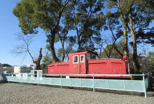 別子1号機関車 坑内牽引トロリー電車などを展示