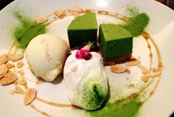 抹茶チーズケーキ