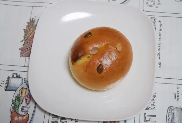 皮はパリッ、中はモチモチ。