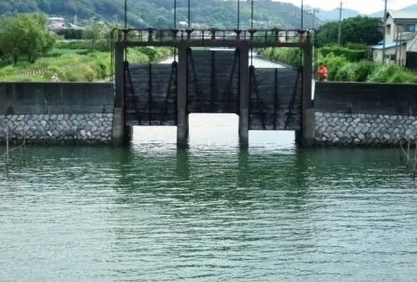 こんな風情ある水門が～