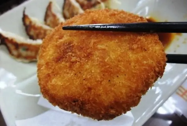 名物ギョーコロ