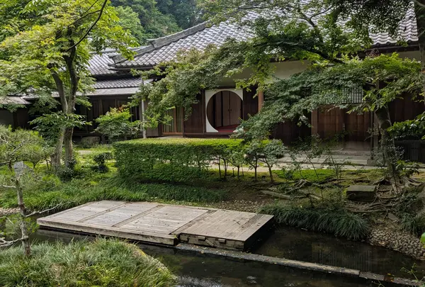 期間限定で見学可の庭園