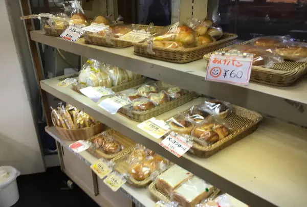 素朴でやさしい、街のパン屋さん