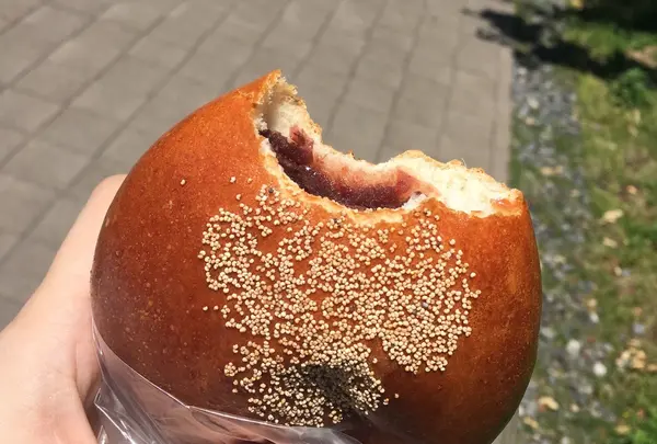 ずっしりあんぱん