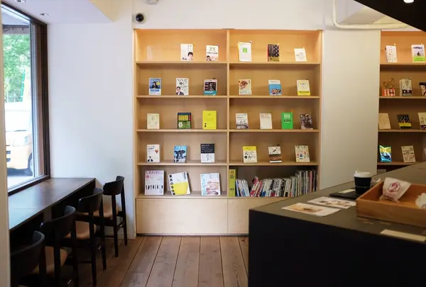 BOOK＆CAFE